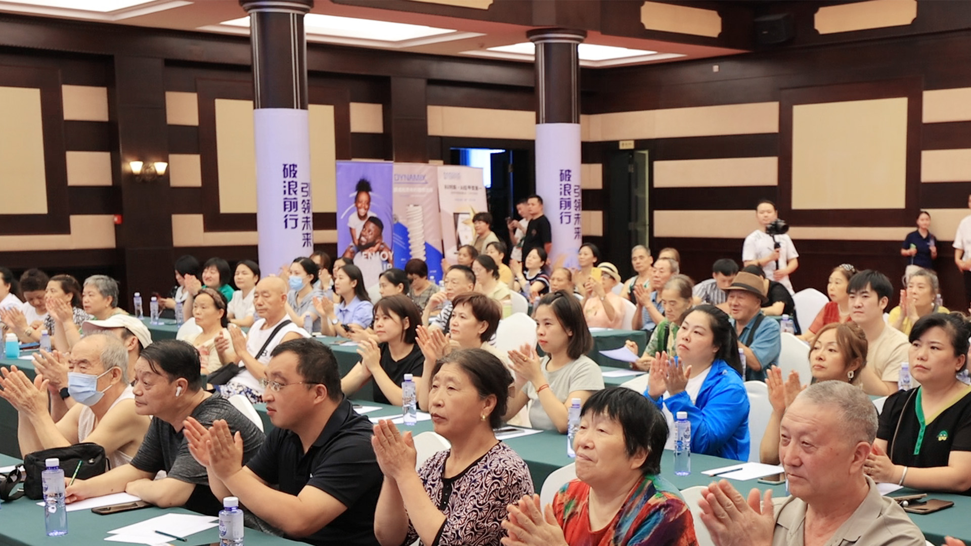 现场.jpg 现场.jpg